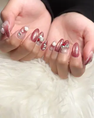 ネイル 黒瀬 奈津季のネイルデザイン