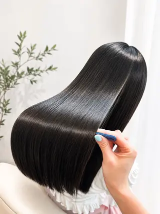 ロング Emuest心斎橋 SAKIのヘアスタイル
