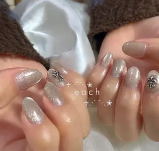 ネイル each Hibikiのネイルデザイン