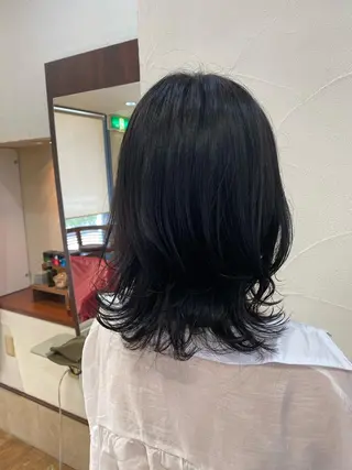 ミディアム カラー サプリームヘア 飯田みち瑠のヘアスタイル