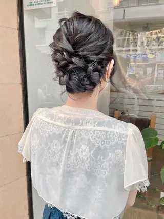 セミロング ヘアアレンジ ヘアアレンジ にいた　かづしげのヘアスタイル
