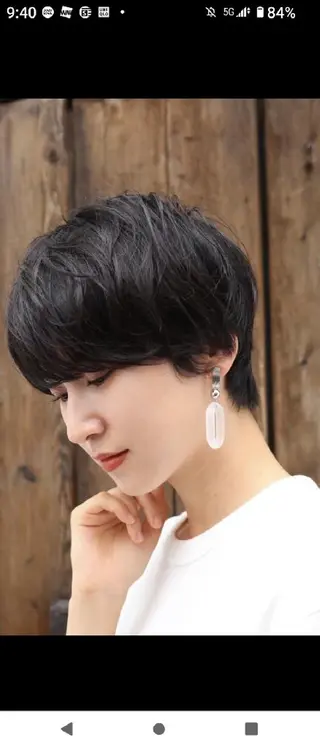 ショート 根本 智晴のヘアスタイル