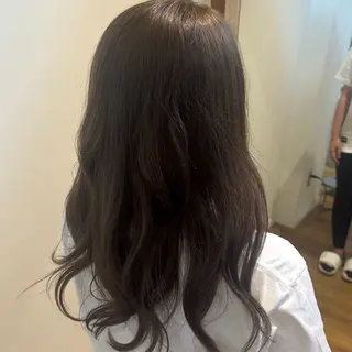 カラー 西澤 希のヘアスタイル