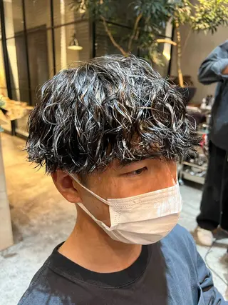 ショート パーマ メンズ 波巻きスパイラルパー マ/シャドウパーマ駿のヘアスタイル