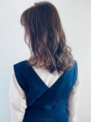 セミロング ショート/髪質改善/ 沖丸凌太のヘアスタイル