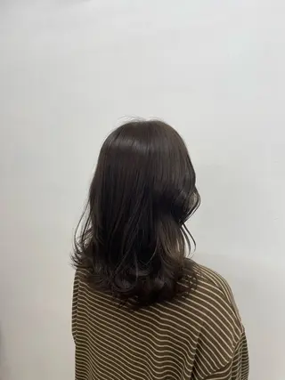 ミディアム 菅原 彩加のヘアスタイル