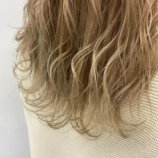 ロング カラー クロスパーマ🥇韓国 ヘア🇰🇷濵田航希のヘアスタイル