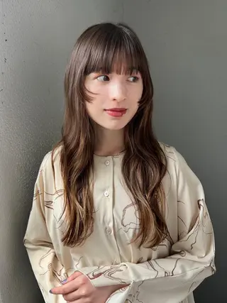 カラー ロング 🌼U24 ヘアデザインラボのヘアスタイル