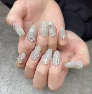 ネイル R inのネイルデザイン