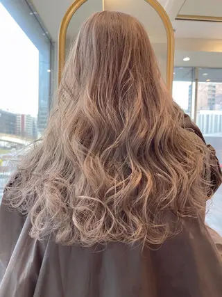 ロング BRIDGE あきらのヘアスタイル