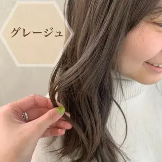 セミロング カラー 🪐脱白髪染め 🪐松尾菜々美のヘアスタイル