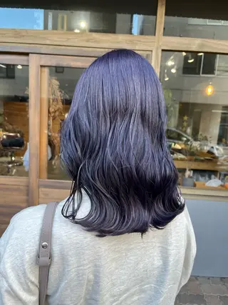 ミディアム カラー 透明感ハイトーン🦄 キラ🌈のヘアスタイル