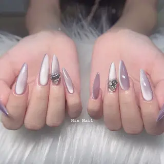 ネイル Hin Nailsのネイルデザイン