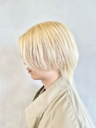 ミディアム カラー メンズ ハイトーン×レイヤー ／遠藤将太のヘアスタイル