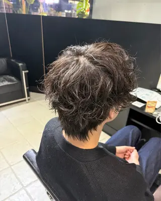 ミディアム パーマ メンズ 【フェザーパーマ】 【縮毛矯正】鶴田文のヘアスタイル
