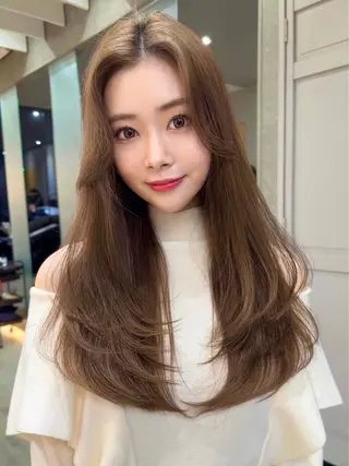 セミロング カラー 興津/韓国レイヤー ダブルカラー美髪縮毛のヘアスタイル