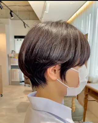 ショート 日比崚介🍀 おくれげ小顔カットのヘアスタイル