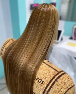 ロング 原 千景のヘアスタイル