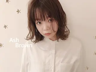 ミディアム カラー 市川 千夏のヘアスタイル