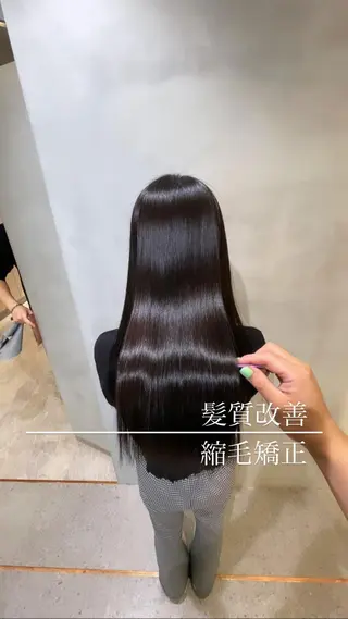 セミロング 🌹圧倒的な縮毛矯正 🌹篠崎祥吾のヘアスタイル