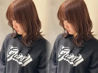 ミディアム カラー ayaka🫧 梅田ダブルカラーのヘアスタイル