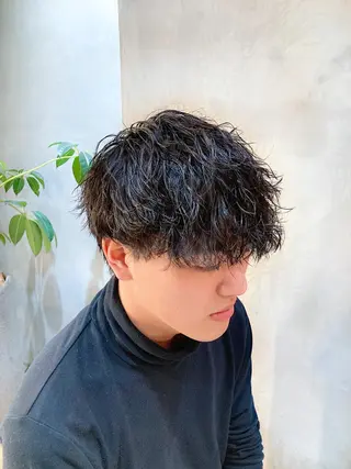 ショート パーマ メンズ 波巻きスパイラルパー マ/シャドウパーマ駿のヘアスタイル