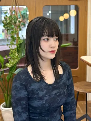 ミディアム カラー ayano🫧 《CIEN》のヘアスタイル