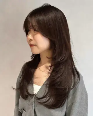 ロング モデル募集中/西梅田 naruka🍏のヘアスタイル