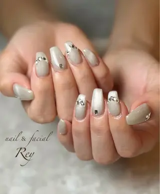 ネイル R eyのネイルデザイン