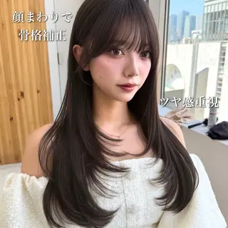 ロング 似合わせレイヤー/ 透明感カラーのヘアスタイル
