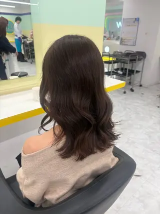 セミロング カラー ベージュ×レイヤー 🤎横浜/miu🤎のヘアスタイル