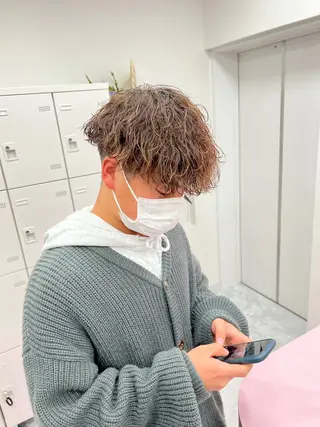 ミディアム パーマ メンズ メンズパーマ特化 TAIGAのヘアスタイル
