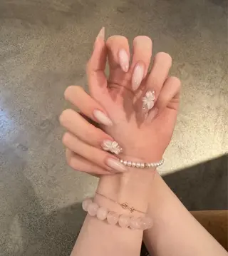 カラー AIN Nailのネイルデザイン