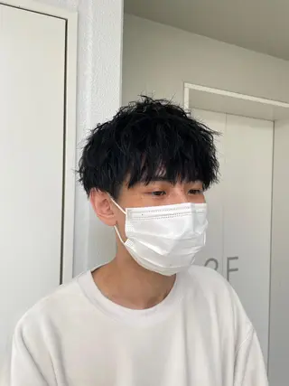 ショート ヘアアレンジ メンズ 艶髪✨寒色カラー✨ 翁長孝輔のヘアスタイル