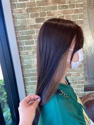 カラー 小林 亜紀のヘアスタイル