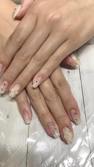 ネイル ✨アン ミユ✨のネイルデザイン