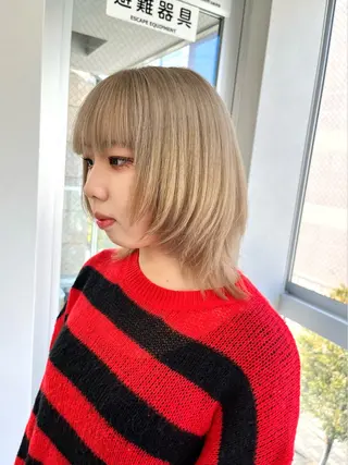 ショート カラー ブリーチ有無Wカラー メンズパーマ大成のヘアスタイル