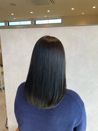 カラー 伊藤 未夢のヘアスタイル