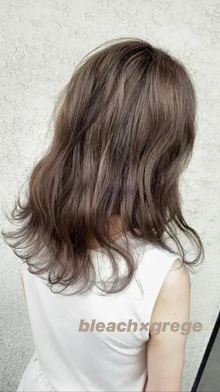 ロング カラー 艶髪・酸性ストレート フリツのヘアスタイル