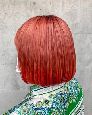 ミディアム カラー 佐藤 美聡のヘアスタイル