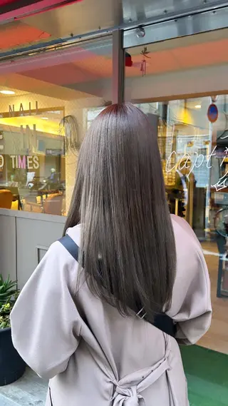 ロング 七彩 ななせのヘアスタイル