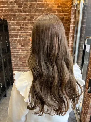 ミディアム カラー パーマ ヘアアレンジ メンズ キッズ ネイル マツエク・マツパ アイブロウ 久木原 ゆりのヘアスタイル