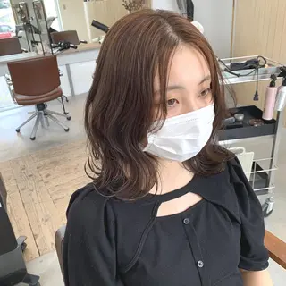 ミディアム 綿貫 美雪のヘアスタイル