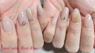 ミディアム ネイル ネイルスタジオ シェイクユアハンズのネイルデザイン