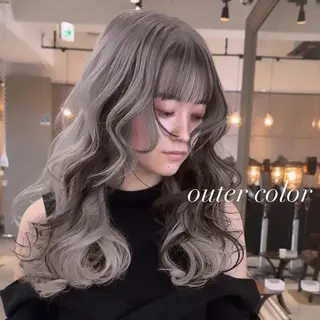 セミロング カラー 💜ハイトーン💛 マジカルかいちゃんのヘアスタイル