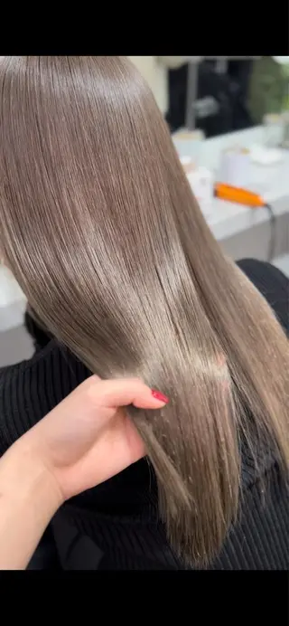 カラー ハイトーン&髪質改善 &韓国エクステ🤎のヘアスタイル