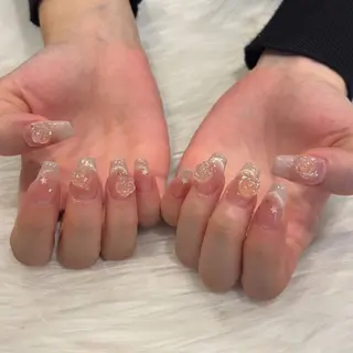 ネイル Nobody_ Reikaのネイルデザイン