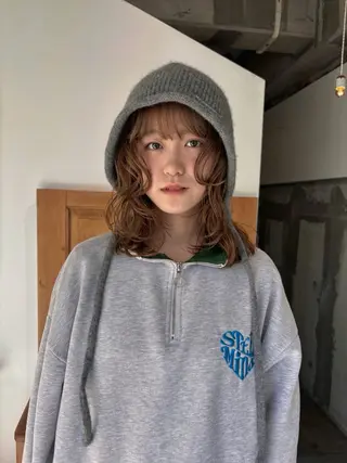 カラー mirai/レイヤー ボブ/デザインのヘアスタイル