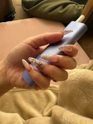 ネイル AOAQUA SHIORIのネイルデザイン
