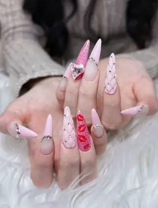 ネイル ENsalon AKIRAのネイルデザイン